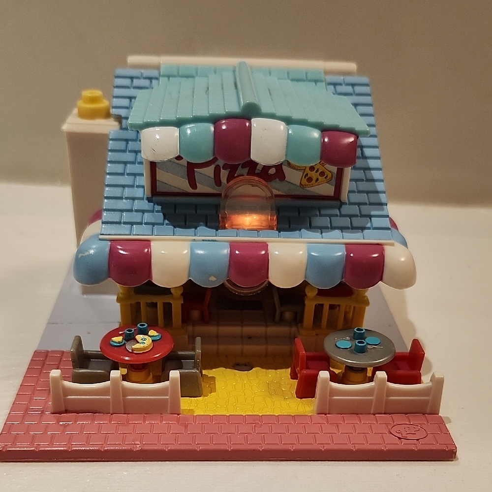 Vtg  Polly Pocket Pollyville Pizzeria Pizza Shop Playset